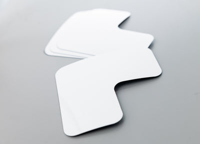 Two white arrow-shaped