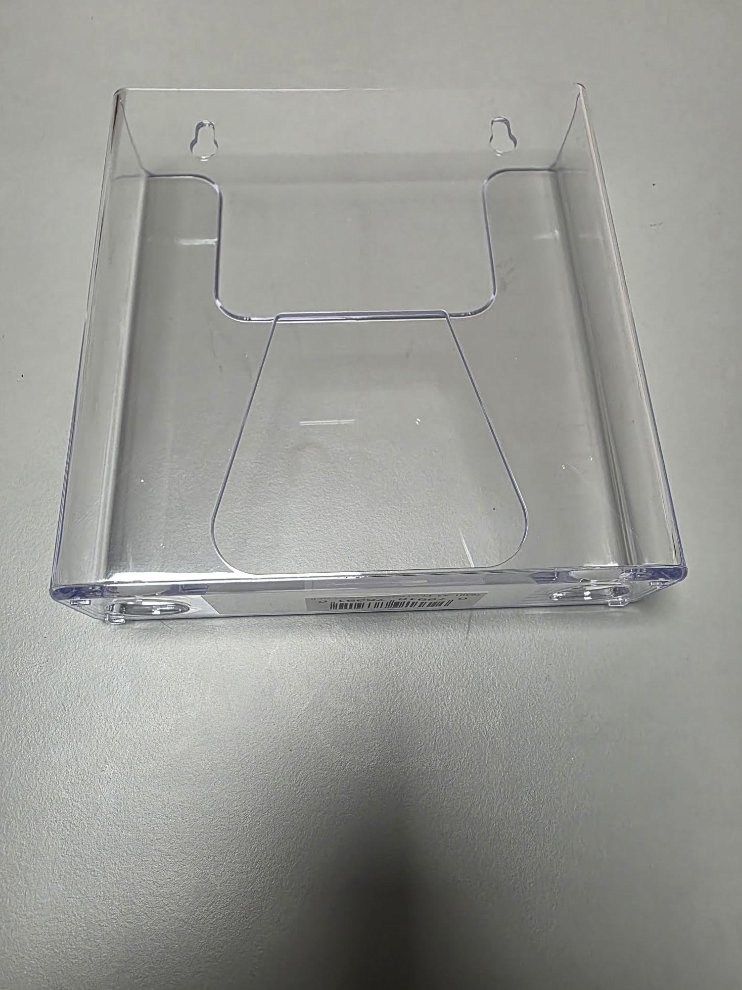 Close-up of shaped front cutout on A4 document holder
